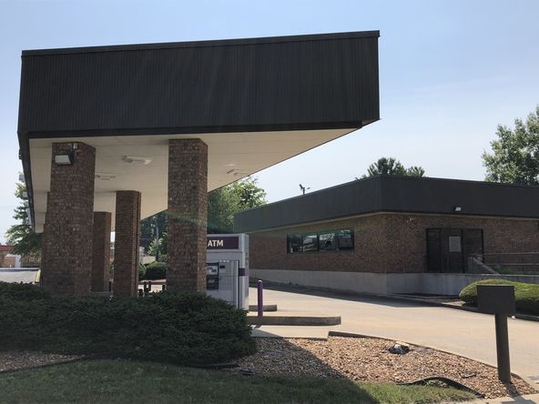 First Midwest Bank Property - Danville, IL: 1000 East Voorhees, Danville, IL 61832